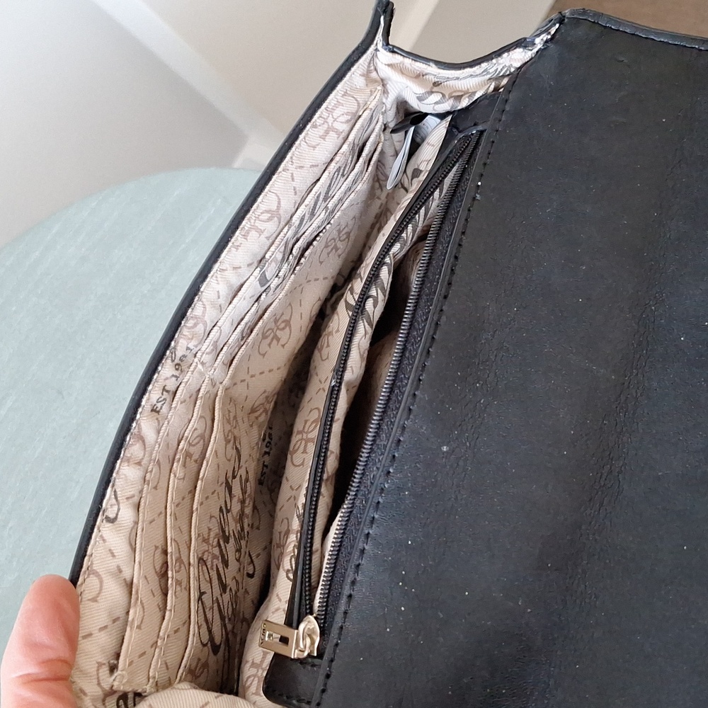 GUESS "Kalmen Messenger" Purse - Picture 9 of 10